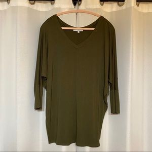 Emma’s Closet Olive V-Neck 3/4 Sleeve Dolman